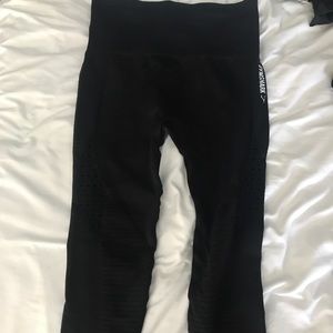 Cropped brand new gymshark seamless leggings
